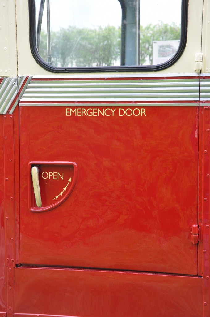 Missing livery on emergency door reinstated